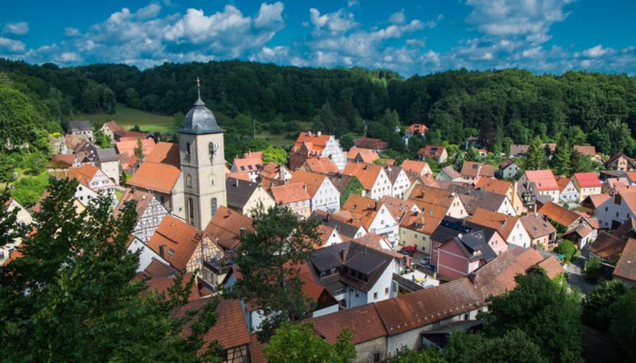 Blick auf Betzenstein, vom Aussichtsturm aus gesehen