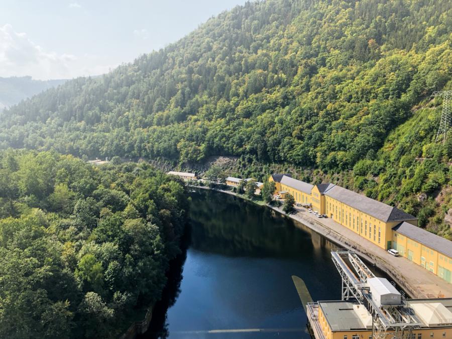 Blick von der Staumauer am Hohenwarthe-Stausee