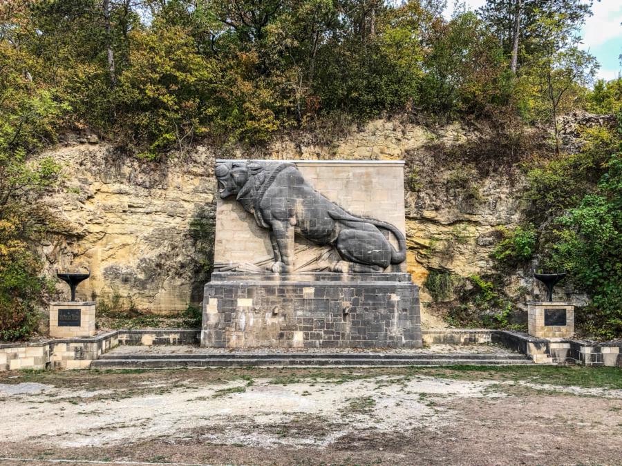 Das Löwendenkmal bei Rudelsburg
