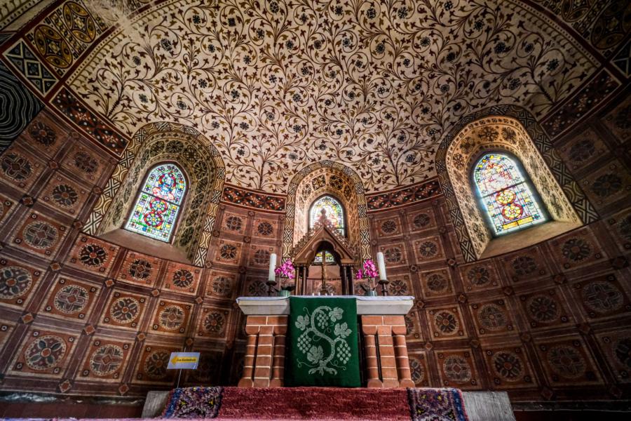 Altarbereich Kirche Gröben