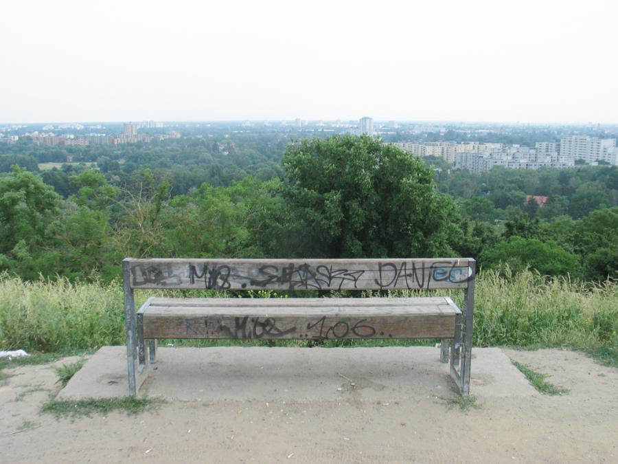 Jpeg Foto 2: Blick vom Hahneberg zur Louise-Schröder-Siedlung