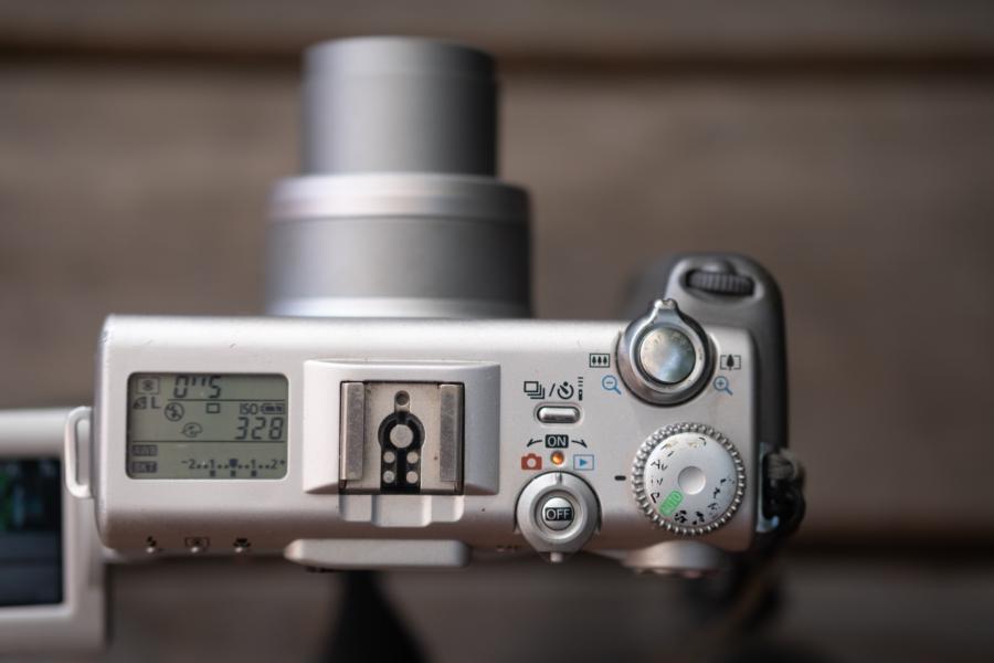 Canon Powershot G3, Oberseite