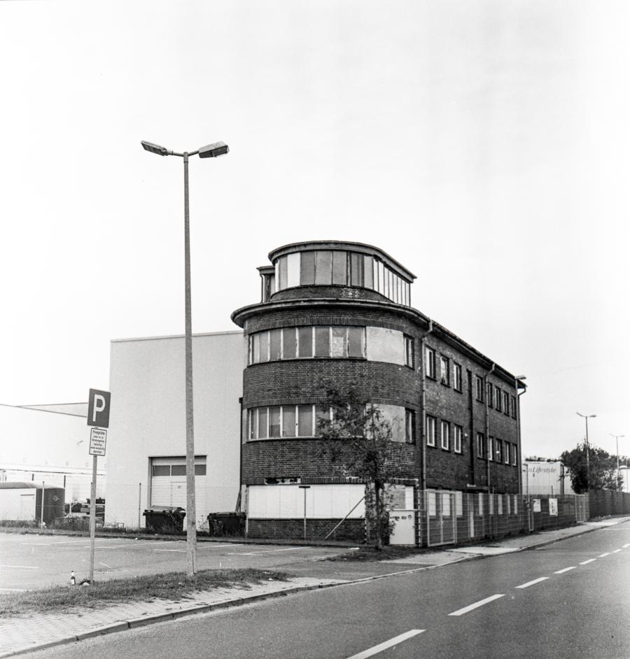 Tower vom Zeppelin Flughafen