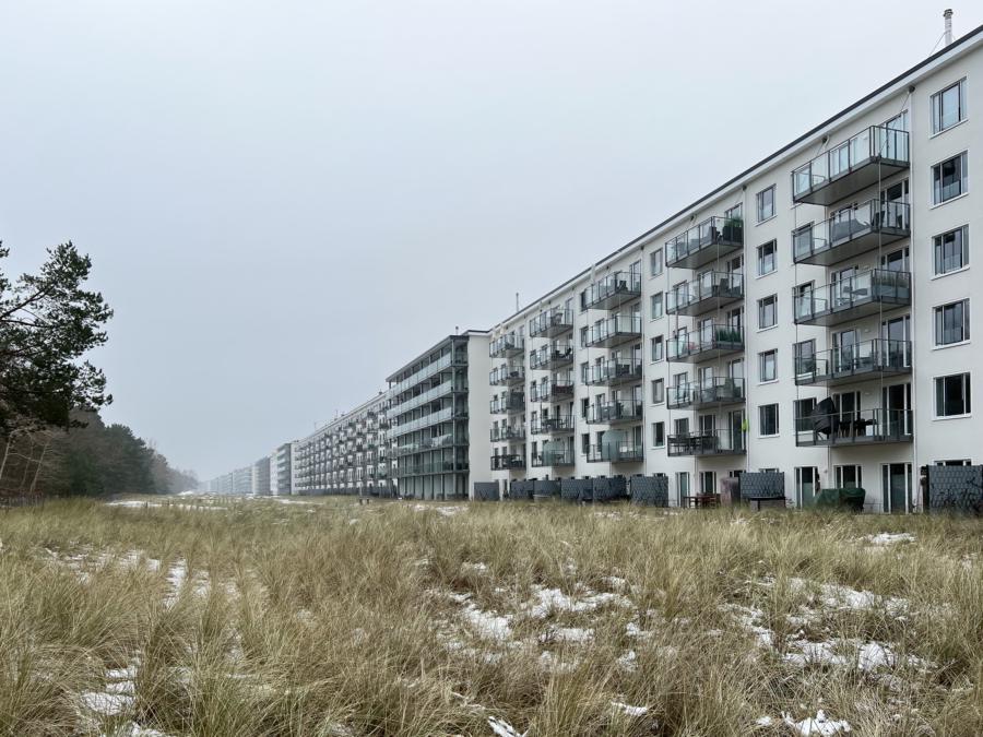 Prora - endlose Häuserreihen
