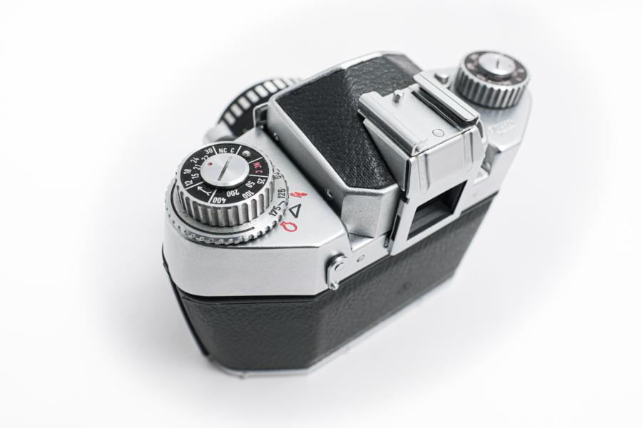 Rundes Design, sparsame Farben: Zeitwahlrad der Exa 1