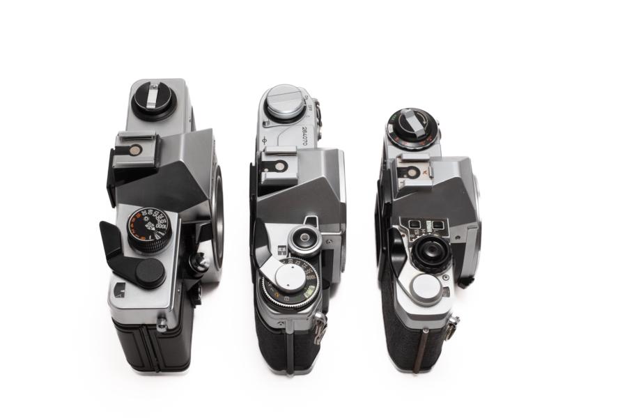 Von links nach rechts: Praktica MTL-50, Canon AT-1, Pentax ME super