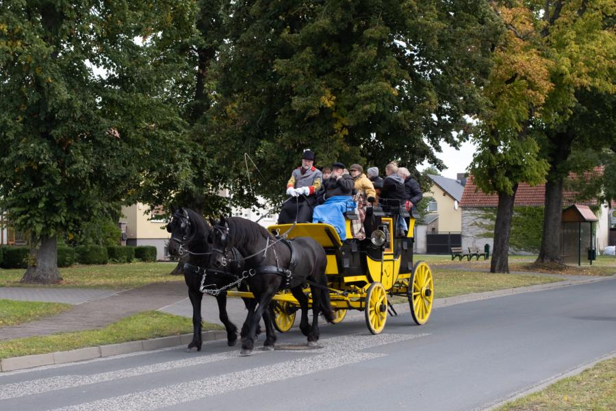 Postkutsche auf dem Weg zum Krämer Forst