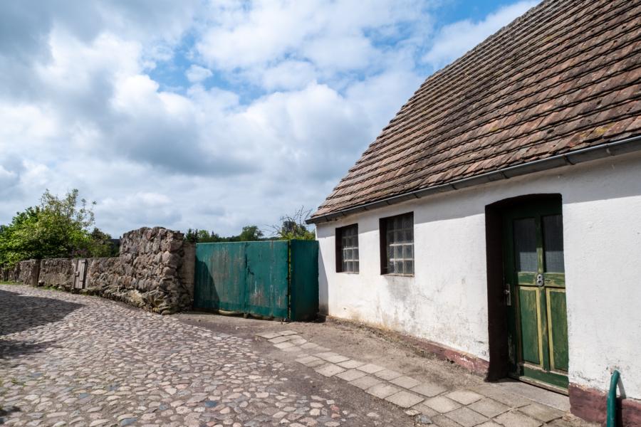 Alte Stadtmauer, altes Haus: Freyenstein oder Süditalien?