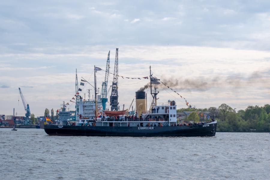 Hafenfest: Auslaufparade Eisbrecher Stettin