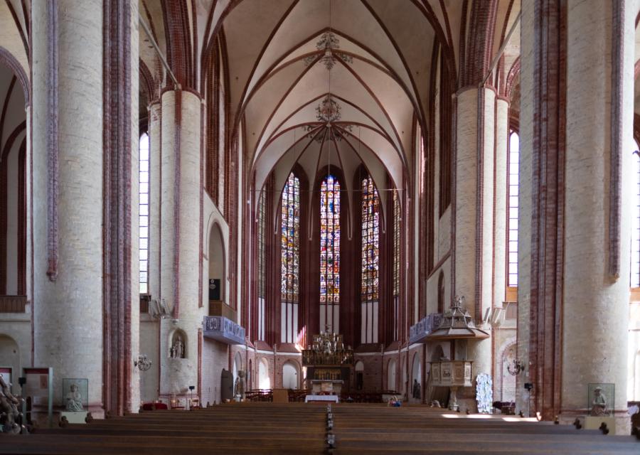 Innenraum der Wunderblutskirche