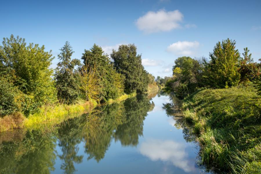 Der Rhinkanal, von einer Brücke aus gesehen