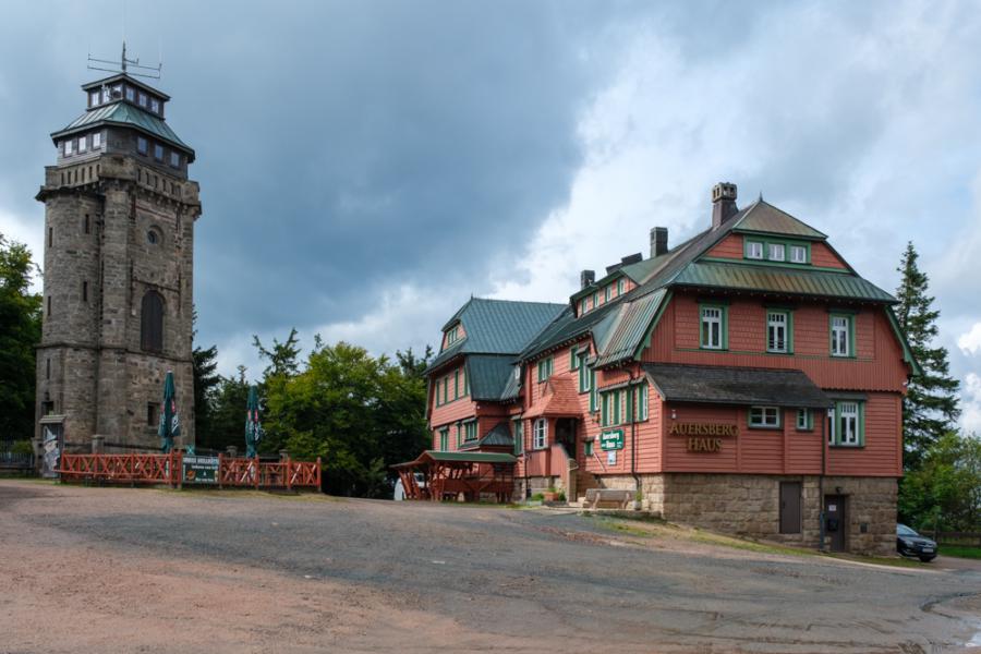 Gasthof und Aussichtsturm Auersberg