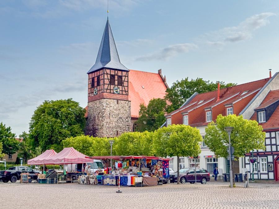 Der Markplatz und die Marienkirche