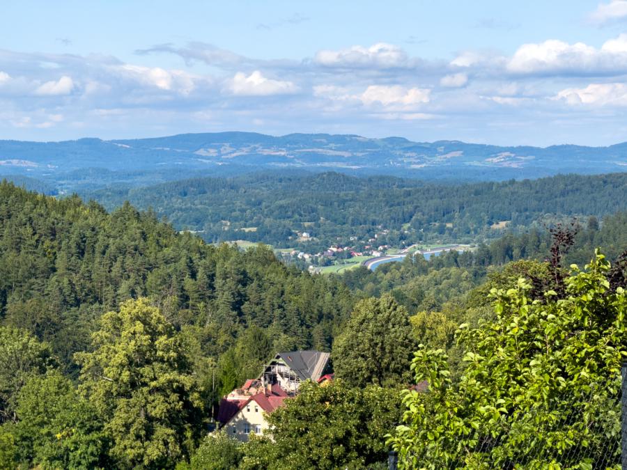 Blick von Przesieka zum Stausee