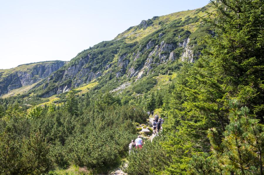 Alpine Felswände bei der Schneekoppe