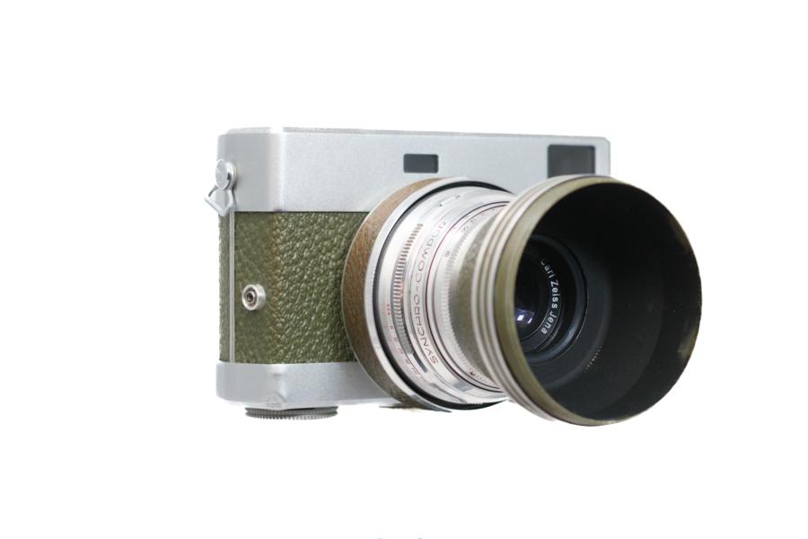 Werra 3 mit angesetzter Gegenlichtblende